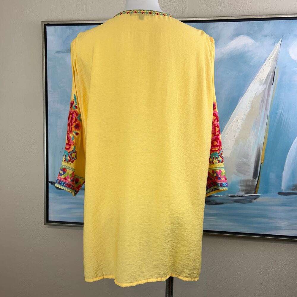 Calessa Tunic Women's V-Neck 3/4 Sleeve Yellow Embroidered Top Tunic Size 1X - Picture 5 of 7